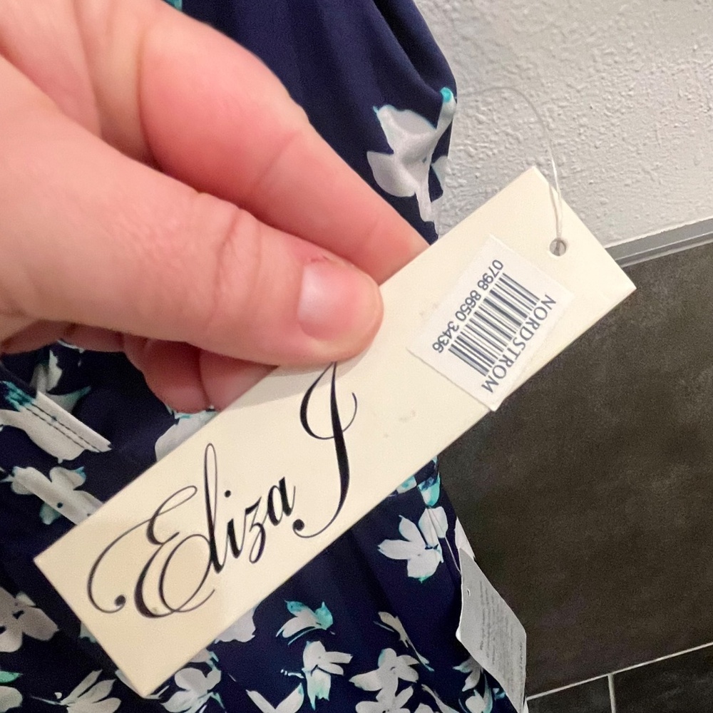 NWT Eliza J Women's Floral Printed Faux Wrap Surplus Bodice Dress Size 2 - Picture 6 of 12